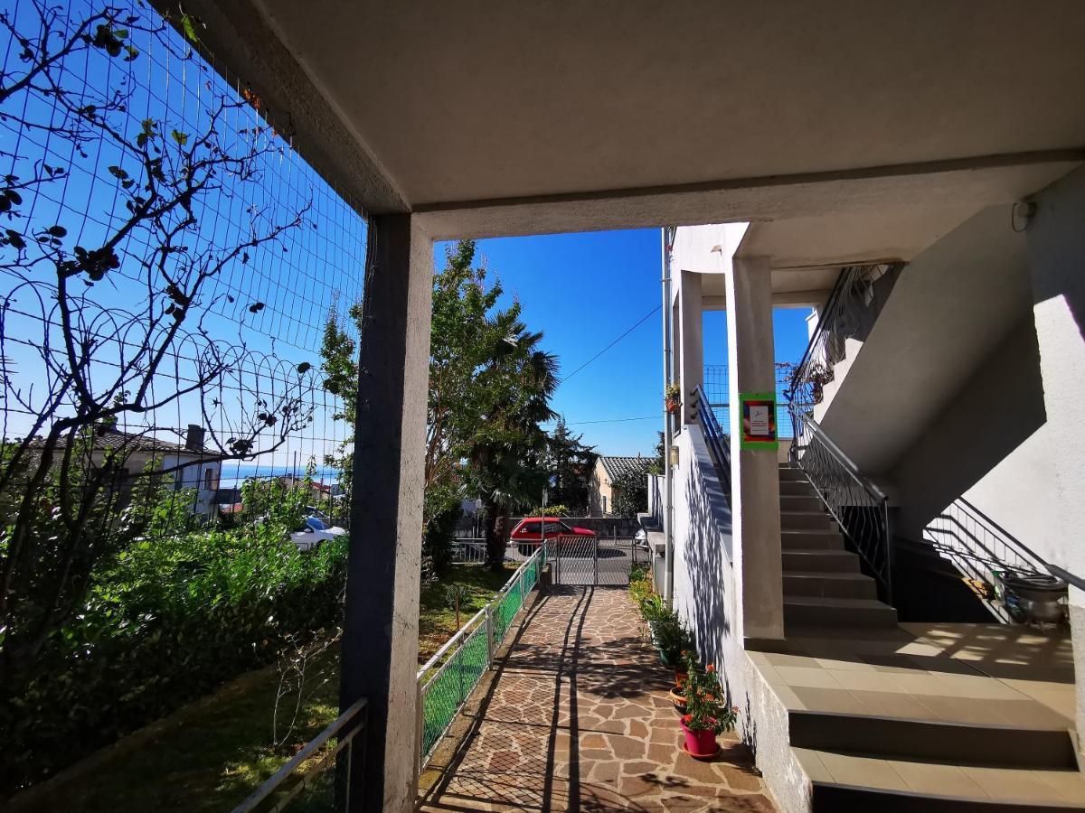 Anita Studio Apartment With Terrace Rijeka Exterior photo
