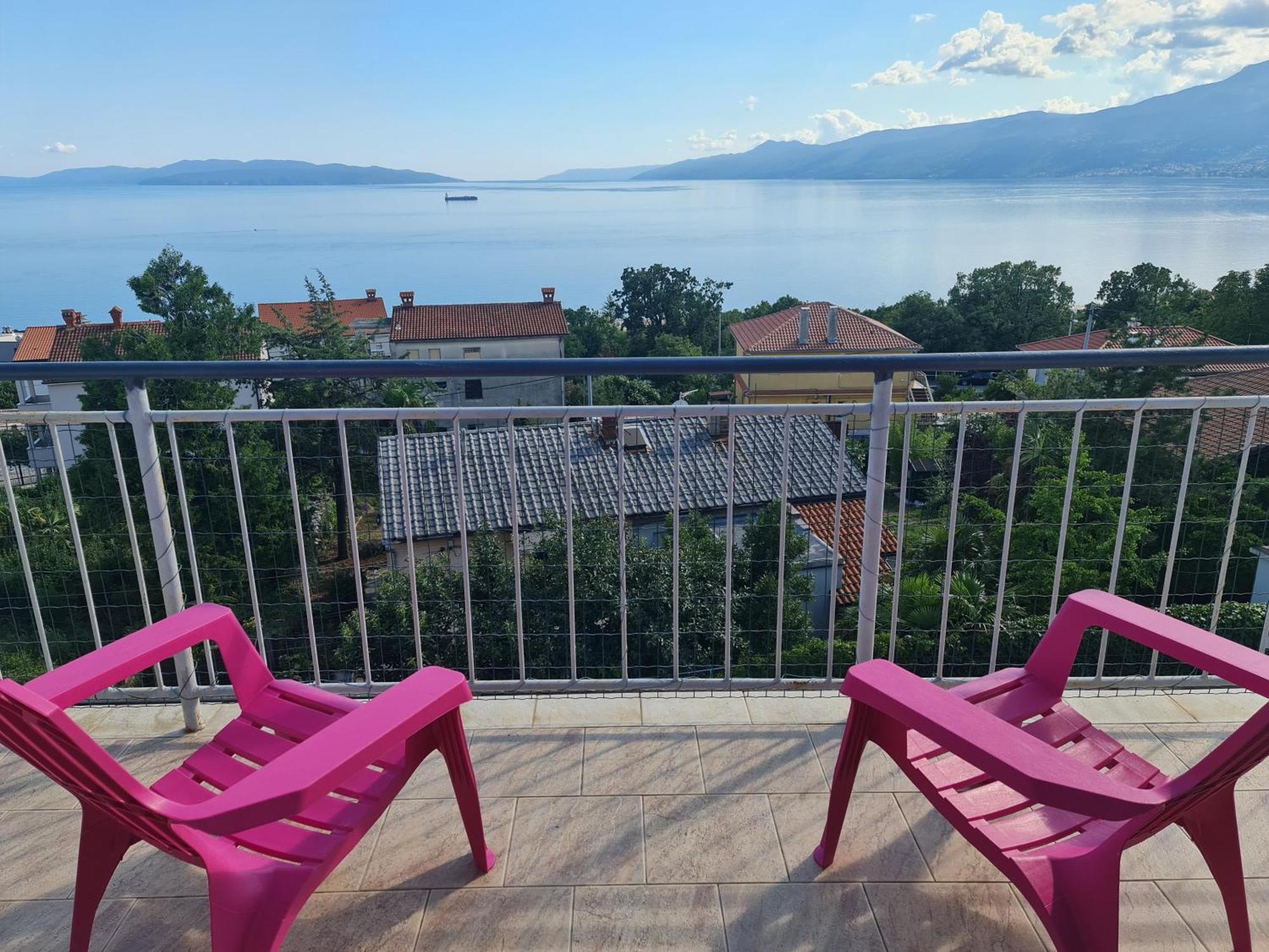 Anita Studio Apartment With Terrace Rijeka Exterior photo
