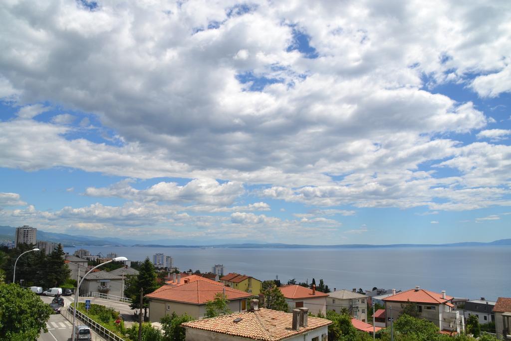 Anita Studio Apartment With Terrace Rijeka Exterior photo