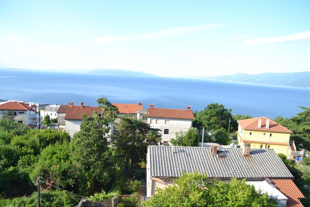 Anita Studio Apartment With Terrace Rijeka Exterior photo